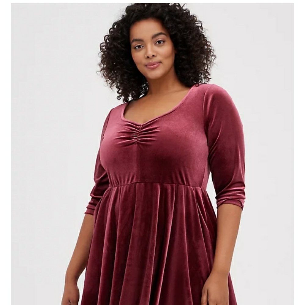 TORRID Burgundy Velvet Sweetheart Neckline Skater Dress